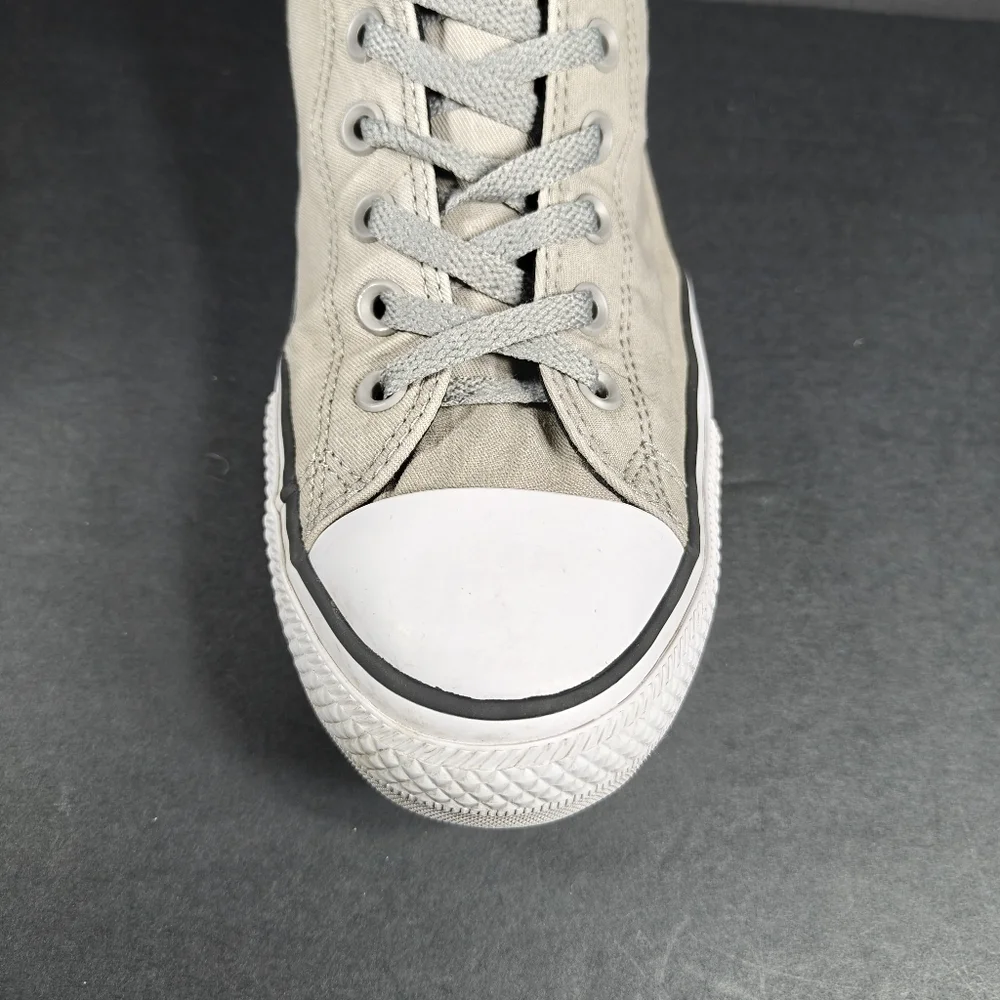 Converse Chuck Taylor All Star Mid Padded Unisex Sneaker Men's 11, Women's 13